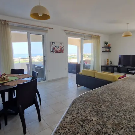 Romanson Seaview Daire Kissonerga