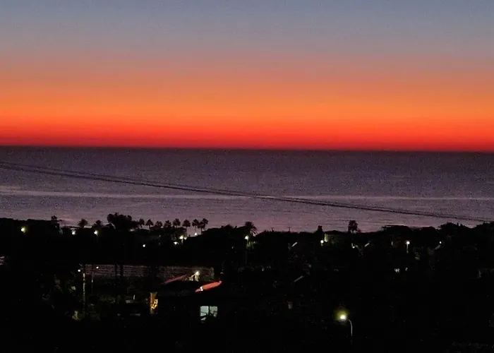 Romanson Seaview דירה *