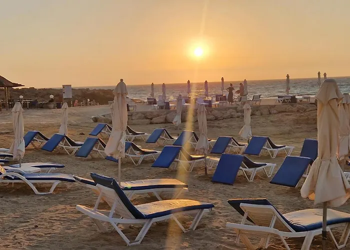 Romanson Seaview דירה