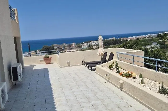 Romanson Seaview דירה *